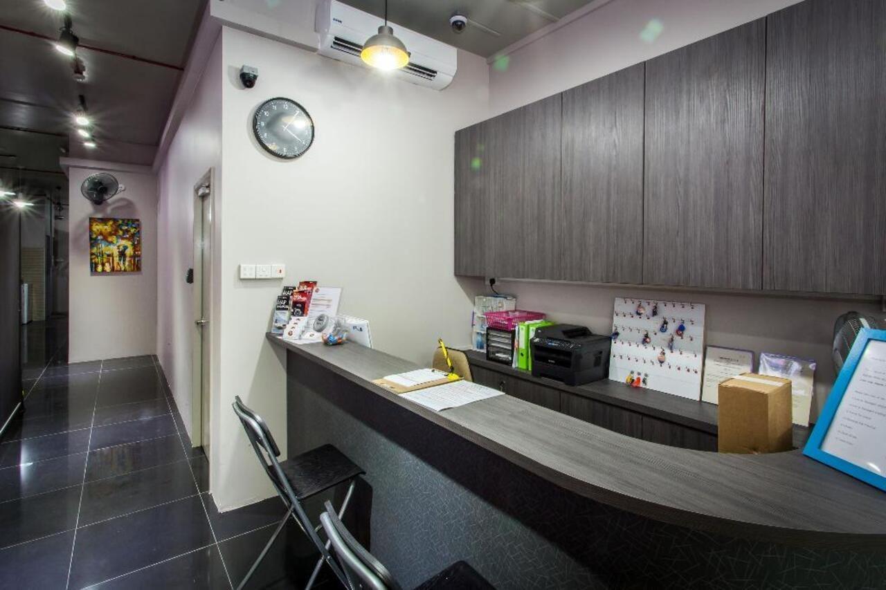Reddoorz Hostel @ Kallang Mrt Singapore Exterior photo