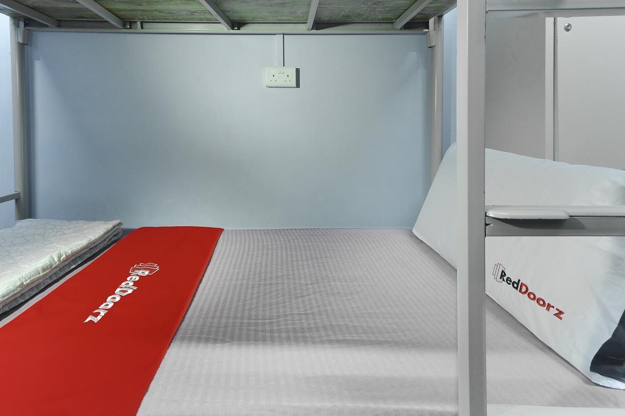 Reddoorz Hostel @ Kallang Mrt Singapore Exterior photo