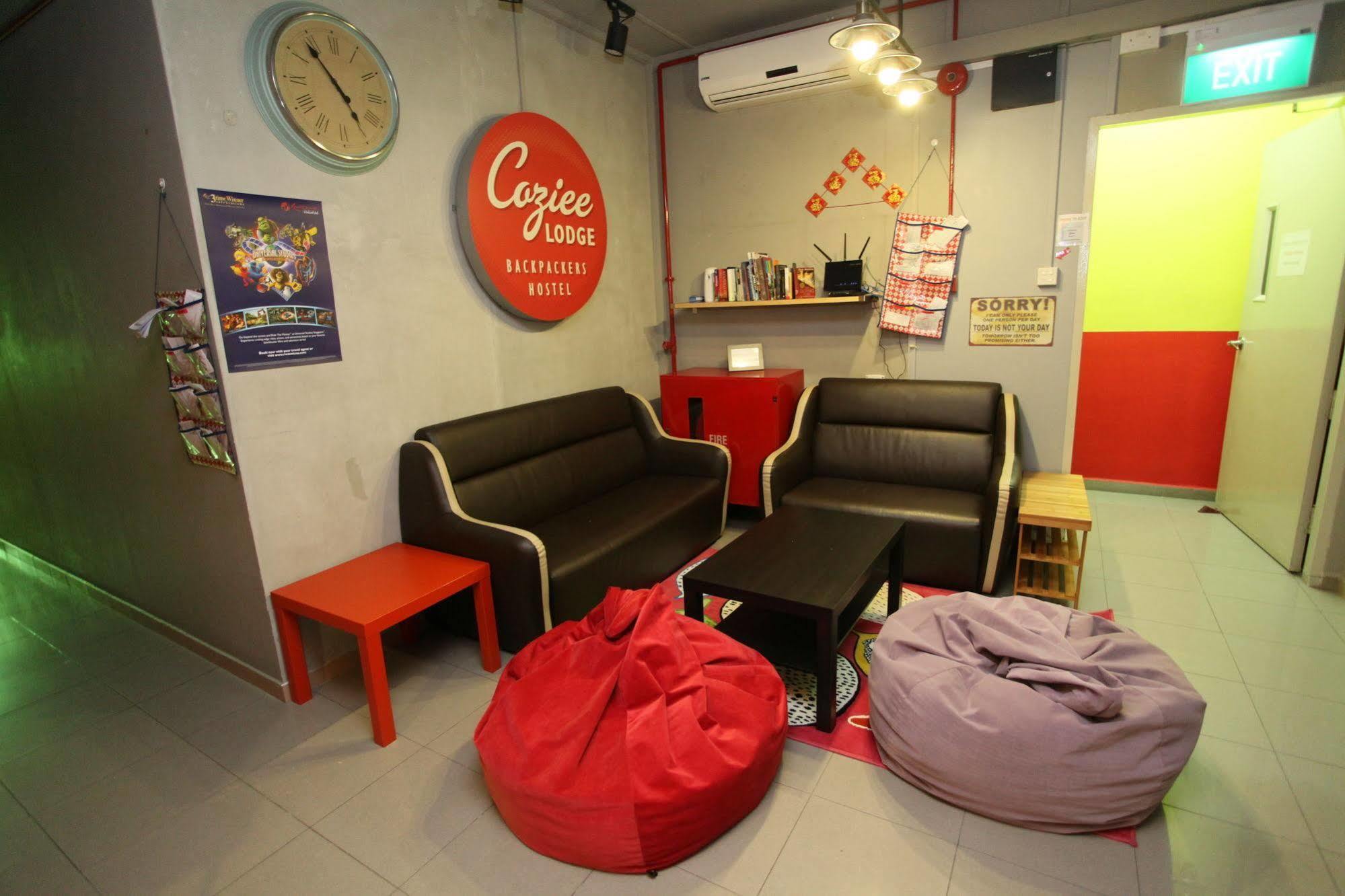 Reddoorz Hostel @ Kallang Mrt Singapore Exterior photo