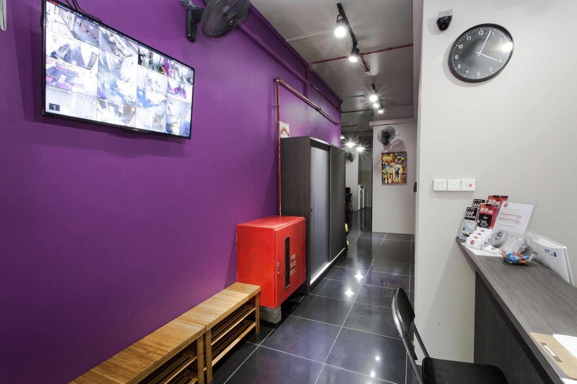Reddoorz Hostel @ Kallang Mrt Singapore Exterior photo