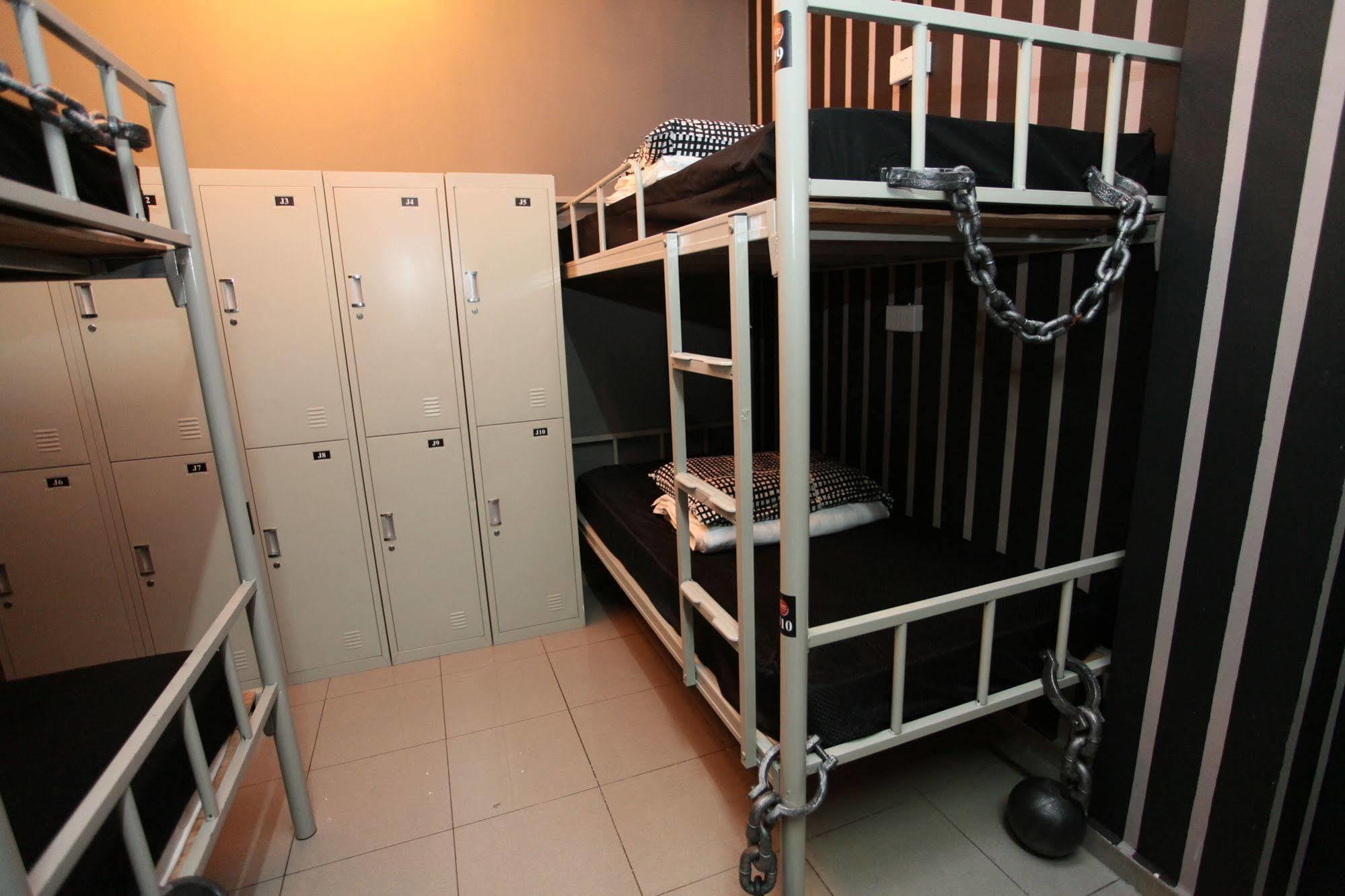 Reddoorz Hostel @ Kallang Mrt Singapore Exterior photo