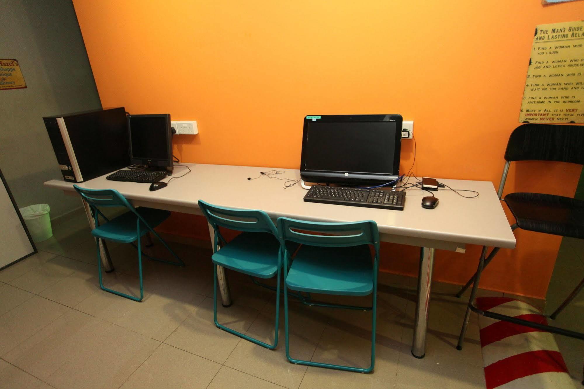 Reddoorz Hostel @ Kallang Mrt Singapore Exterior photo